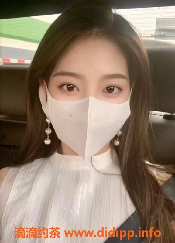 成都楼凤-武侯区顾兮，8p敏感御姐车，超值优惠！