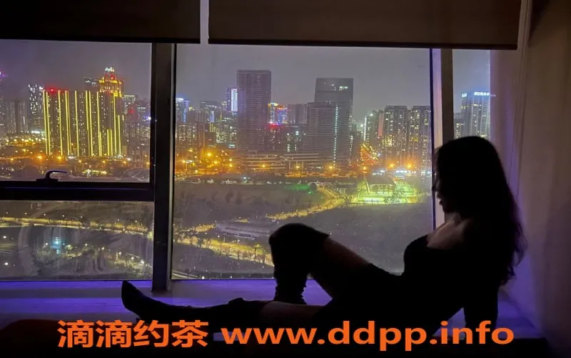 成都楼凤-南三环少妇玫瑰，500p享受60分钟服务