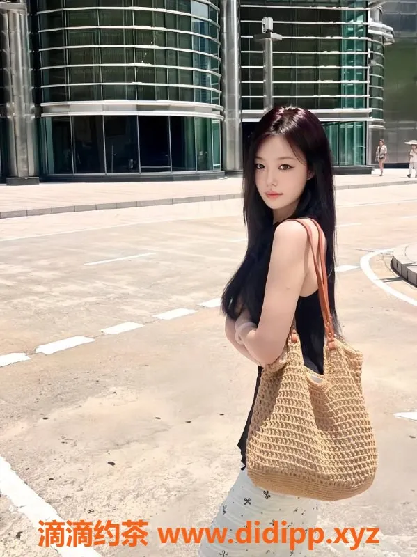 广州楼凤-海珠御姐萱萱，600元超值服务等你来！