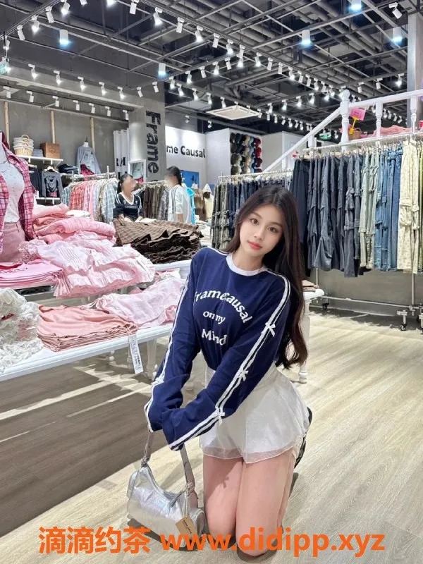 广州楼凤资源信息,荔湾小不点，嫩妹大胸夜课7P特惠