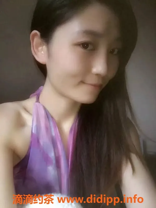 成都楼凤-锦江区小白兔，90分钟无限服务，身材纤细