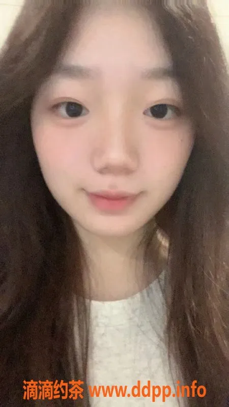 成都楼凤资源信息,奥园广场倩倩，嫩妹三件套服务体验