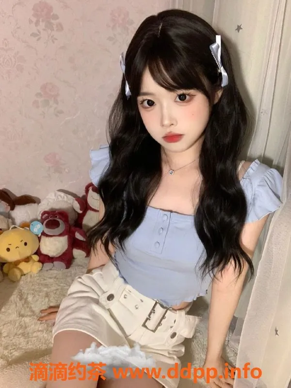 重庆楼凤-重庆回兴高颜小萝莉18岁，165cm温柔服务