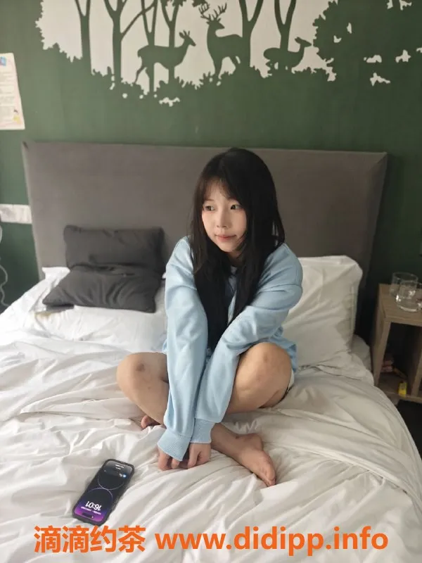 成都楼凤资源信息,成华区小鱼，158cm大奶嫩妹，超值服务体验