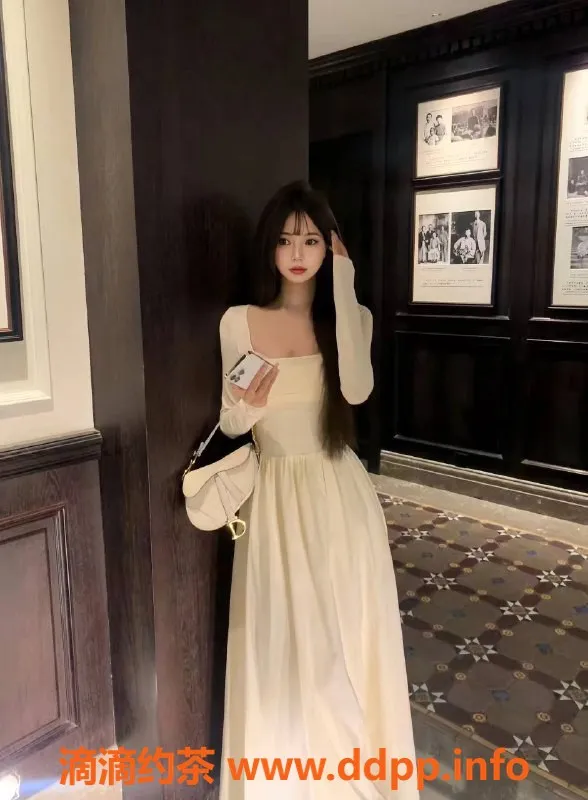 广州楼凤资源信息,天河嫩妹云朵，700元起享私密服务