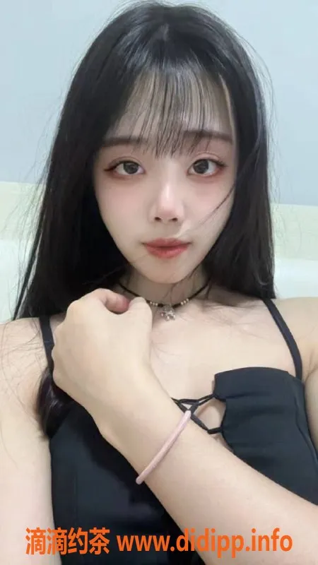 成都楼凤-成华区萝莉学妹欣欣，6p 10pp服务