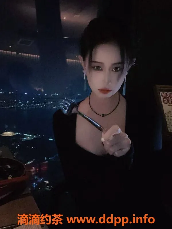 杭州楼凤-175cm高挑女孩DD，92斤D罩杯，03岁青春活力