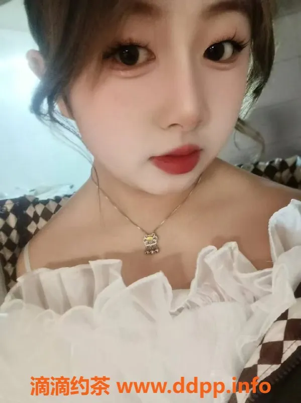 昆明楼凤-官渡区夏夏，600元口交服务，刺激体验