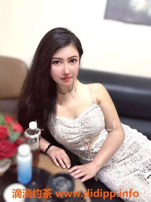 成都楼凤-青羊区晚晚，优质服务少妇，车费仅5.5P