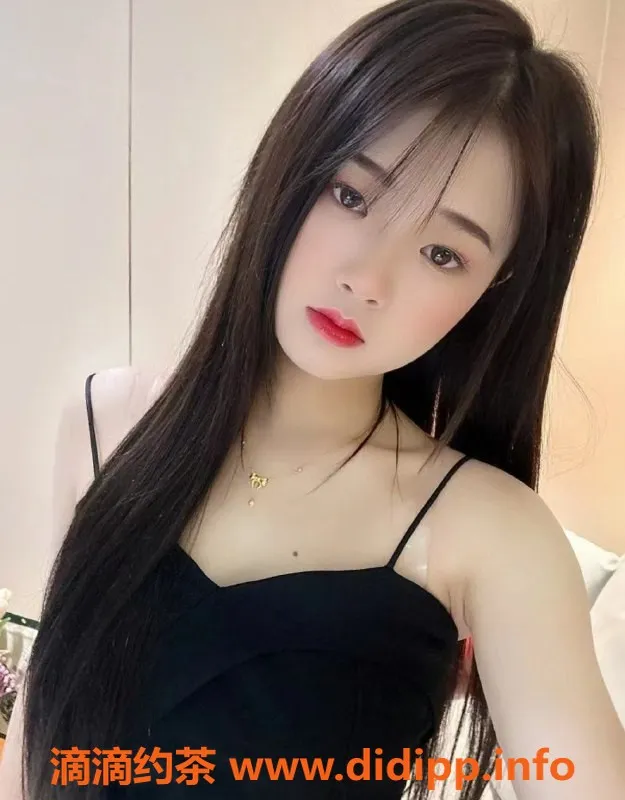 广州楼凤资源信息,海珠嫩妹莓莓，23岁167cm，胸围36D，包夜仅1800元！