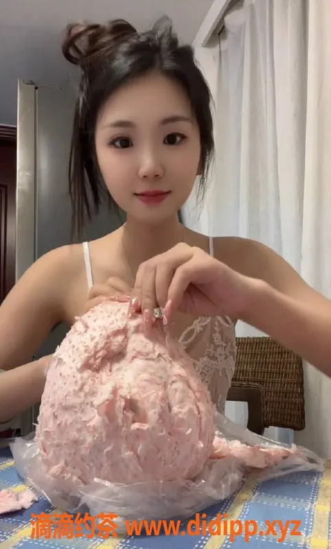 广州楼凤-番禺御姐沫沫，6P服务等你体验！