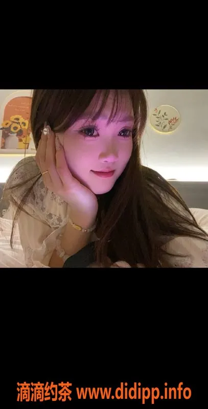 厦门楼凤-湖里五缘湾嫩妹沈佳一，18岁配合超棒