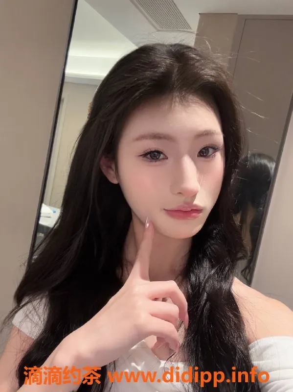 广州楼凤-黄埔嫩妹kk，鸳鸯浴7P超值体验