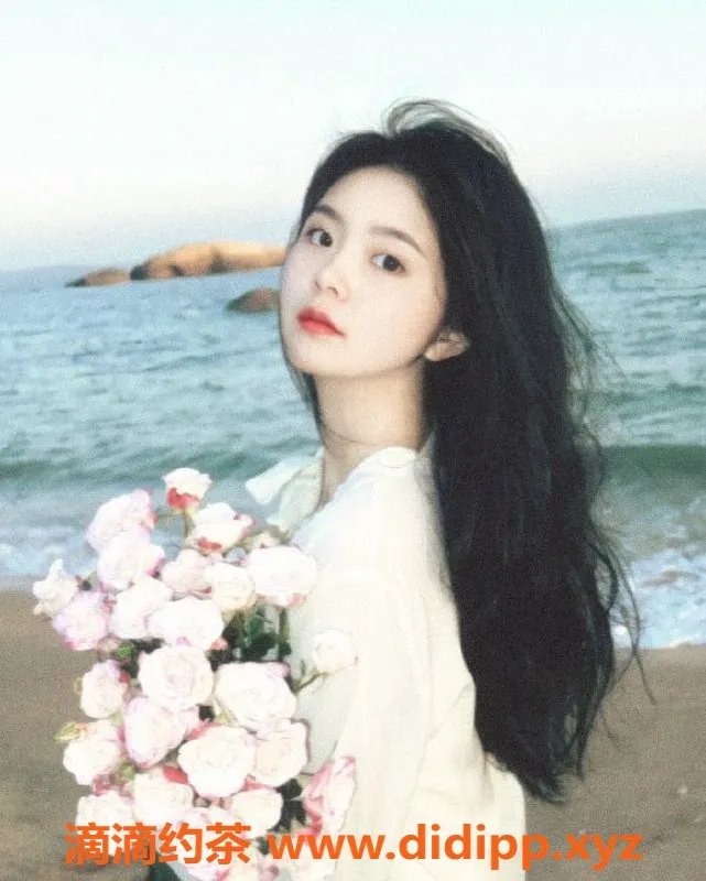 广州楼凤-天河嫩妹小宝，超值6P鸳鸯浴等你来体验！