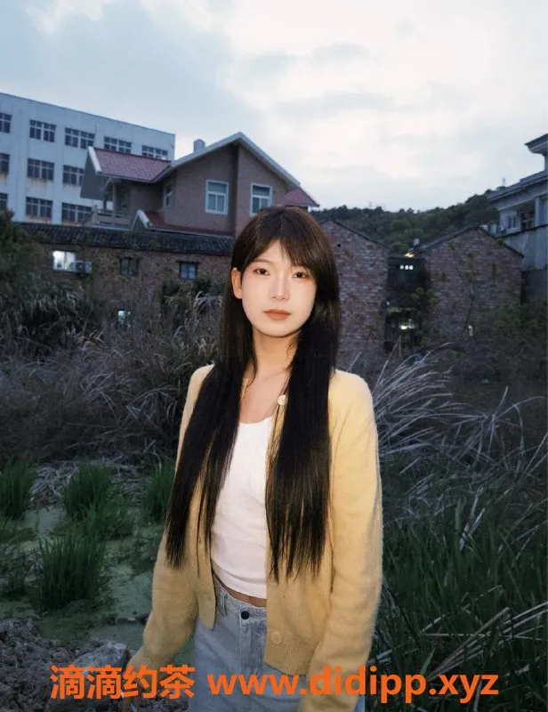 杭州楼凤-上城嫩妹七七，工兵福利限量发放！