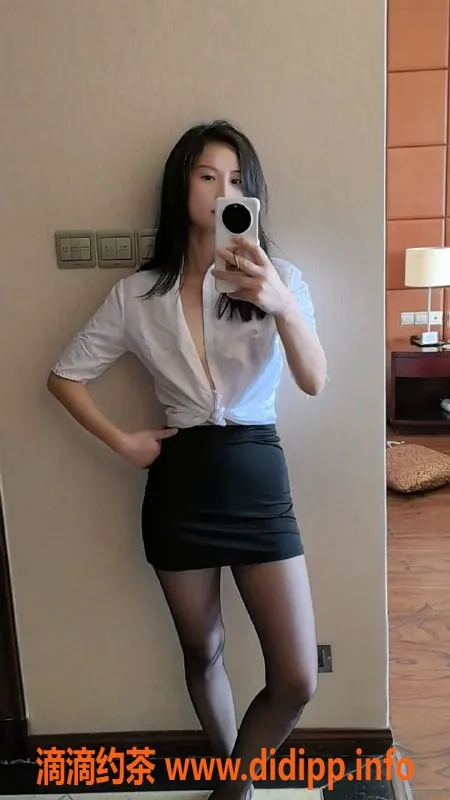 成都楼凤-桐梓林安若，500起享受多种服务