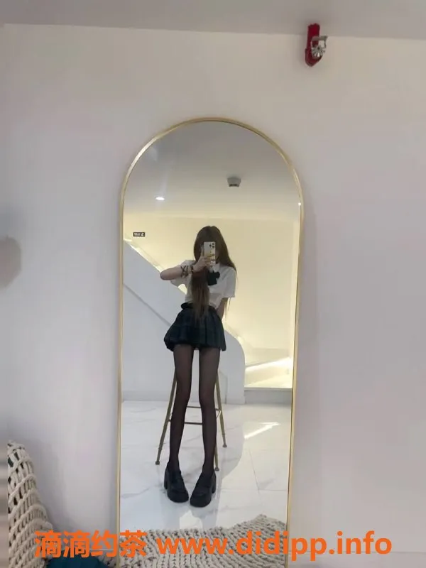 广州楼凤-广州番禺琪琪，800元起蛇吻服务