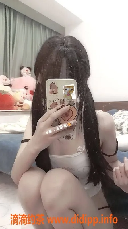 深圳楼凤-龙华熊熊老师，性价比高的长腿嫩妹