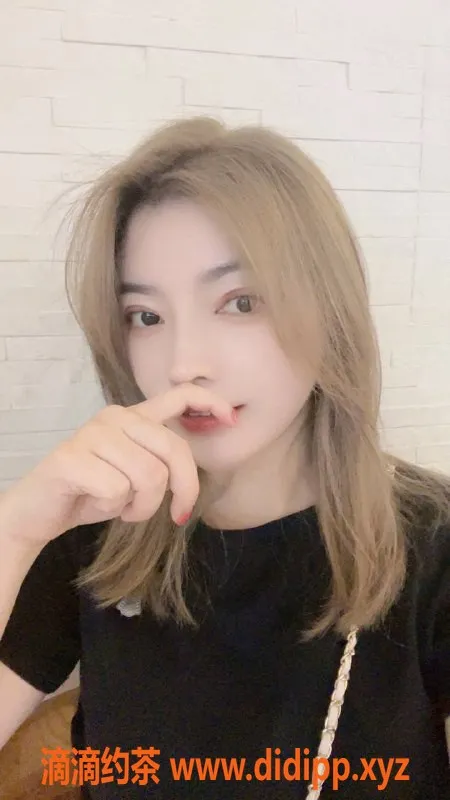 重庆楼凤-观音桥小仙女视频认证，尽享优质服务