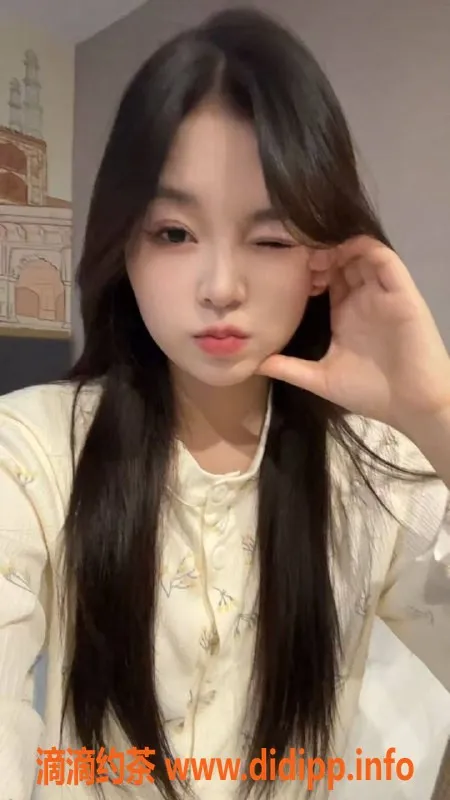 广州楼凤-海珠嫩妹小可爱，600元一小时服务