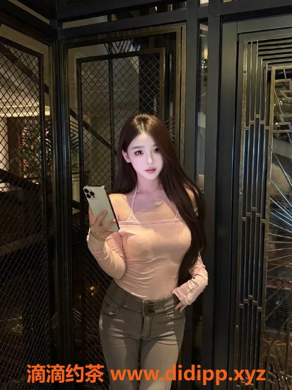 广州楼凤-天河倪倪，课费2500，夜场6000值得试试！