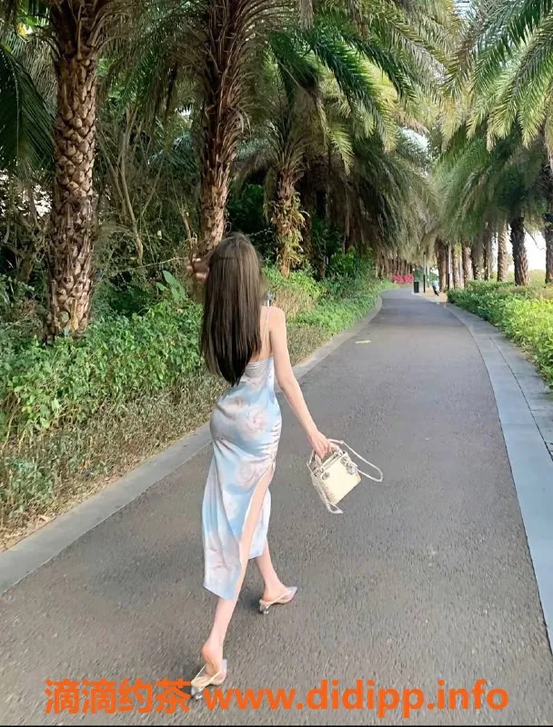 广州楼凤-黄埔御姐乐乐，享大长腿鸳鸯浴服务