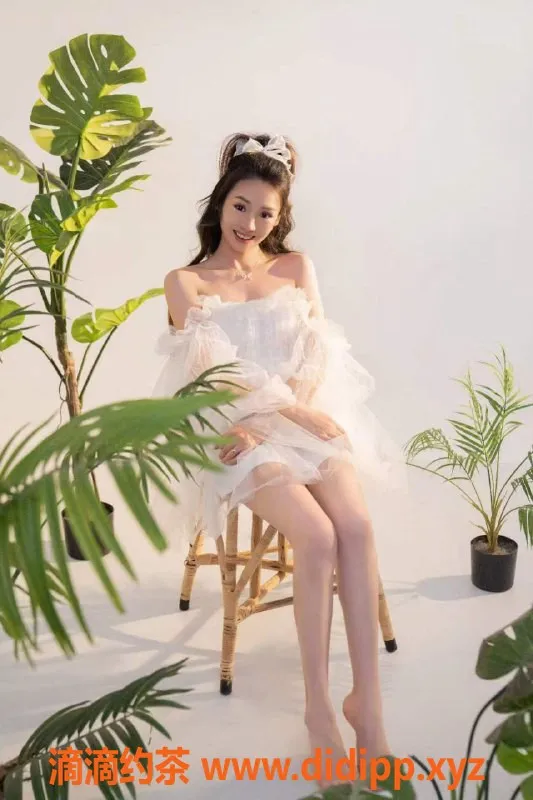 重庆spa会所-27岁琴琴，九龙坡45Kg热情服务等你来体验