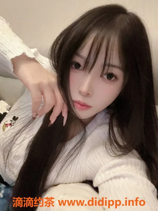 东莞楼凤资源信息,大朗依依，价格P/700，PP/1400，服务贴心