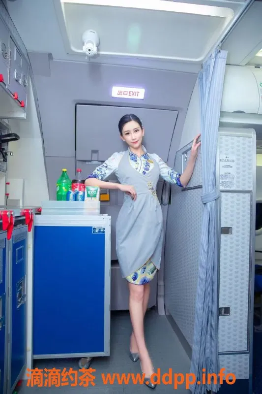 杭州楼凤-西湖诗雨，170高挑D罩，500享半套服务