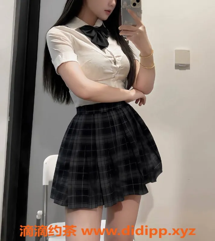 杭州楼凤-杭州小鹿，18岁大学生，身高165，体重94