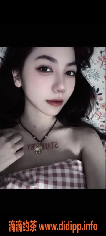 广州楼凤-黄埔晓晓：650元的完美舌吻体验