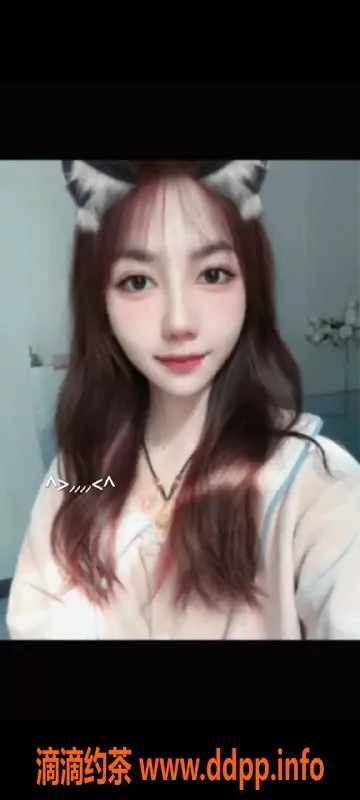 广州楼凤-黄埔晓晓：650元的完美舌吻体验