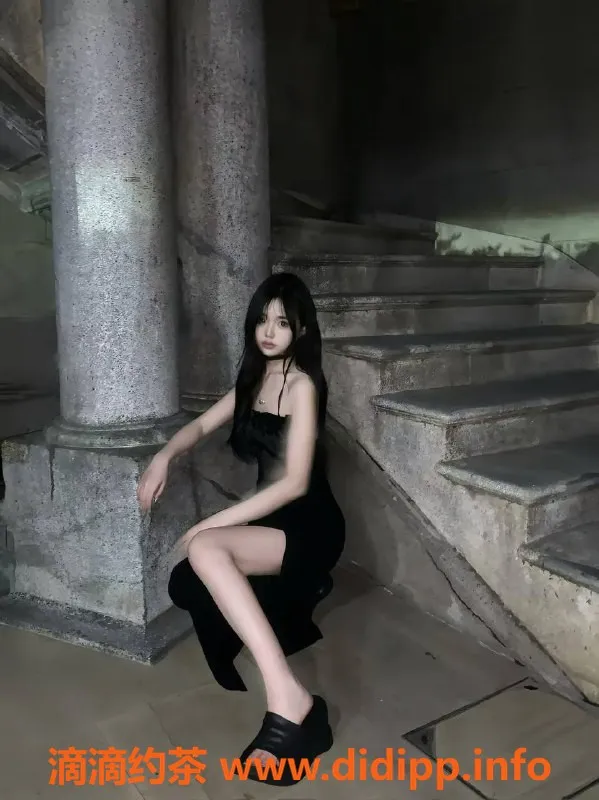 深圳楼凤-南山小逸公主，1500p等你来体验！