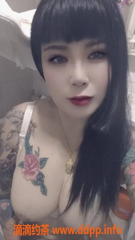 郑州楼凤-南阳大奶瓶，158cm 40E 性感服务只要4快