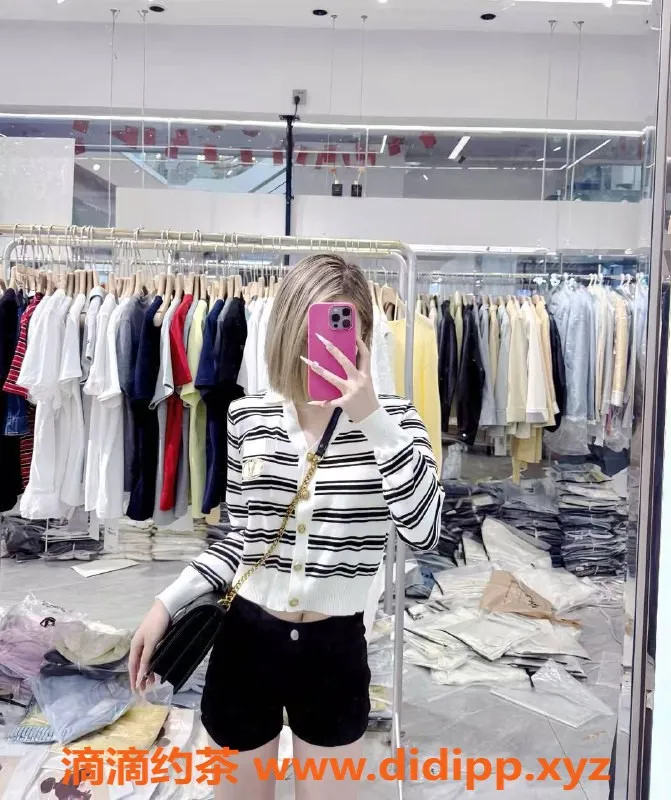 南昌楼凤资源信息,青山湖清月，600元享鸳鸯浴无套服务