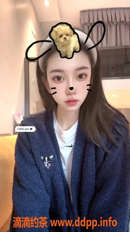 成都楼凤-高新区乐瑶，165cm高颜值，900/60分钟超值体验