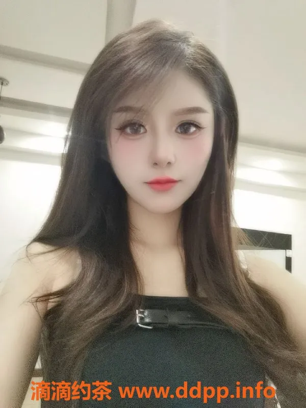 成都楼凤-武侯七七，颜值9分大长腿嫩妹车