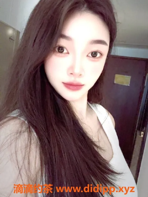 广州楼凤-天河少妇多多，800元初体验，1500元双人服务