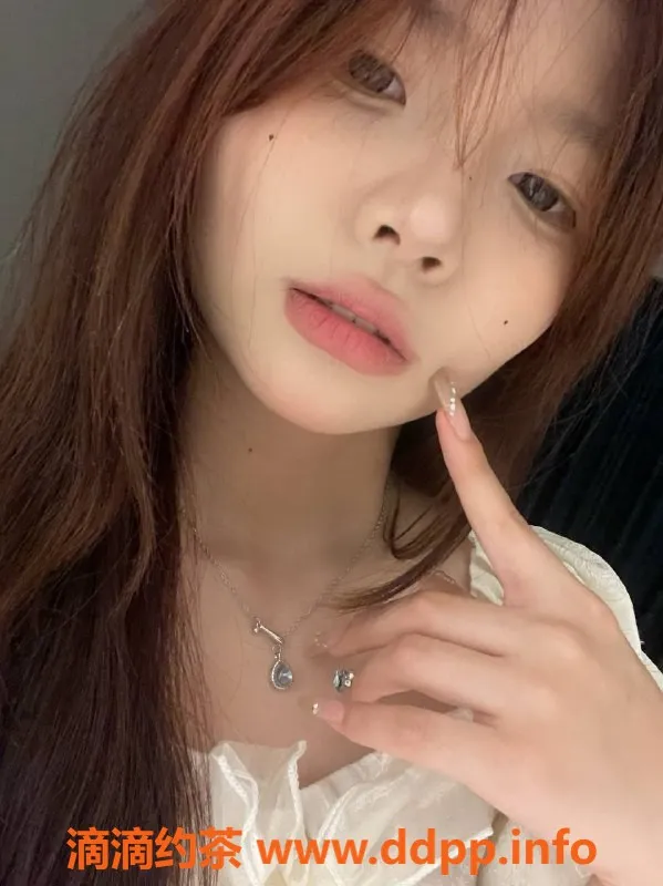 杭州楼凤-拱墅区嫩妹琪梦，工兵福利700起