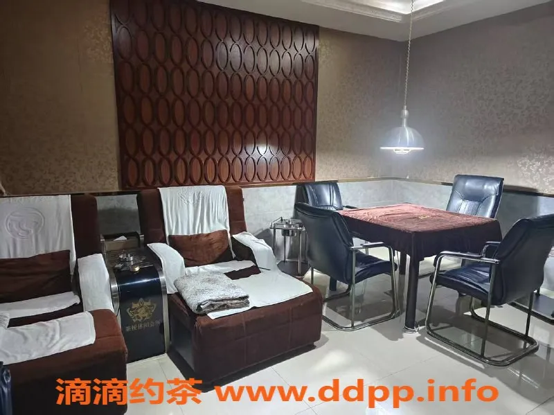 广州楼凤-白云区顶级95，658元体验奢华享受