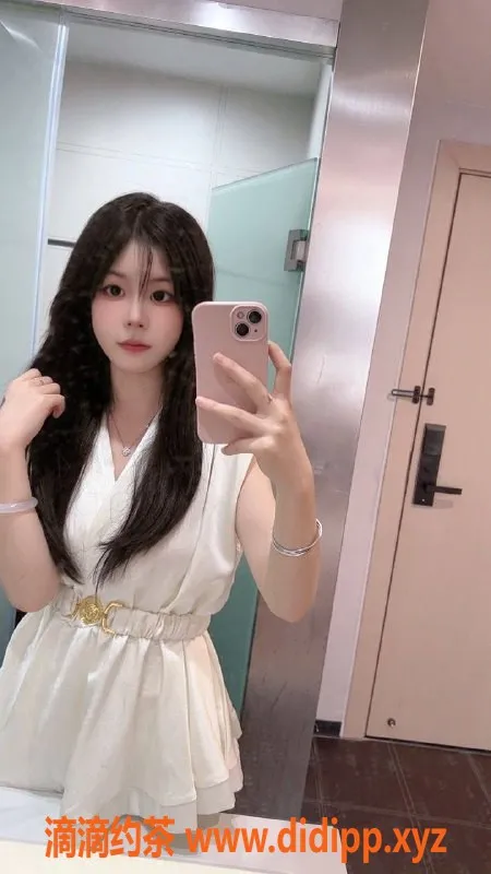 广州楼凤资源信息,荔湾御姐萤宝，69p只需700元！