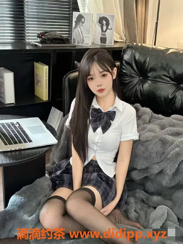 广州楼凤-天河嫩妹饭团撩人舌吻服务仅800元起