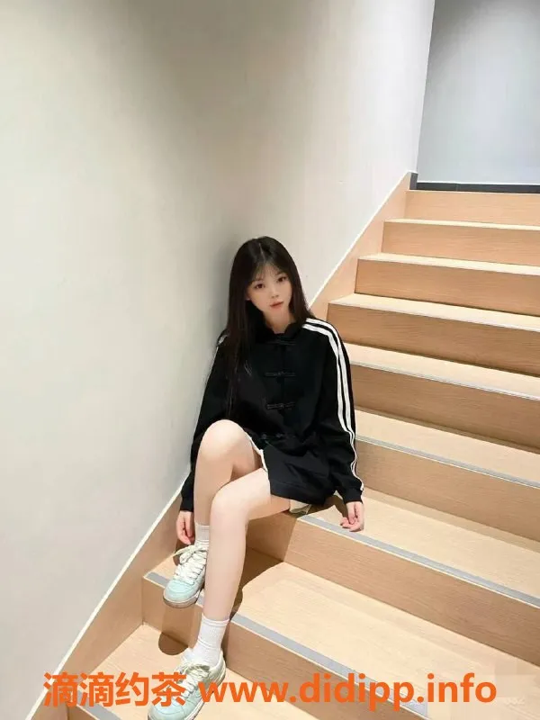 广州楼凤资源信息,天河嫩妹饭团撩人舌吻服务仅800元起