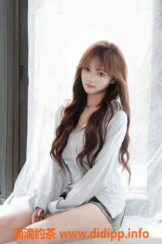 上海楼凤-普陀胡萝卜，18岁D罩杯女神，身高170！