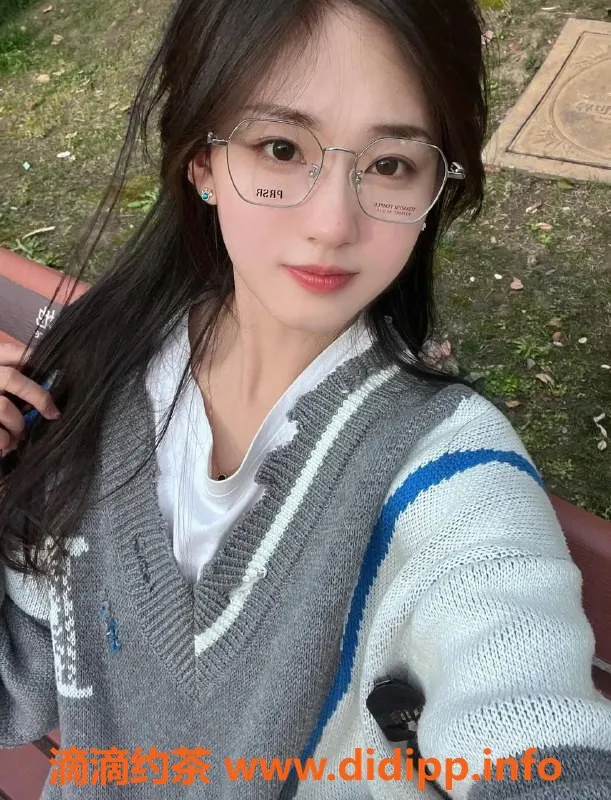 杭州楼凤-上城区美女陪洗浴，165cm，47kg，B➕，服务多样