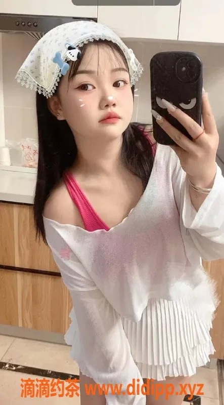 长沙楼凤-岳麓区水蜜桃，159cm 18岁 500元服务