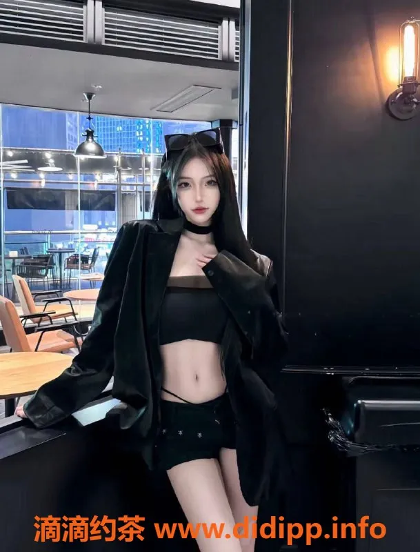 太原楼凤-长治菲菲，23岁170cm天然服务，激情体验只需700元