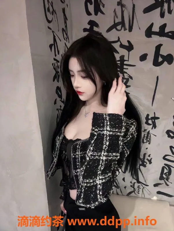 太原楼凤-长治菲菲，23岁170cm天然服务，激情体验只需700元