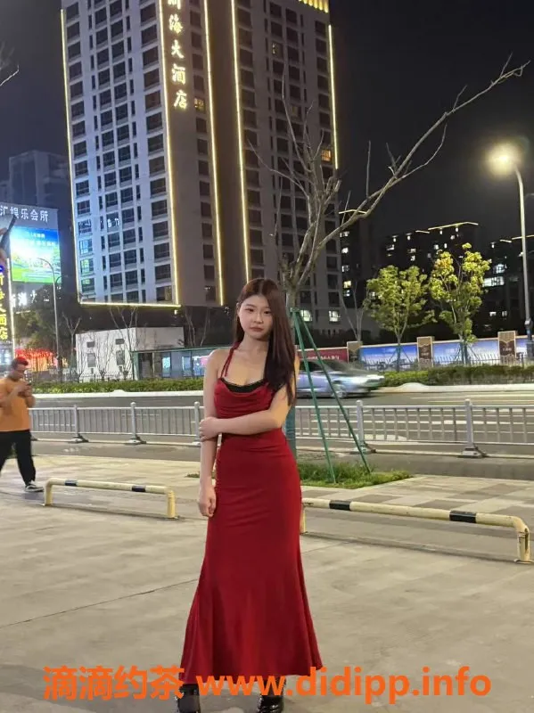 宁波楼凤-宁波梦瑶，18岁C罩杯，专业技巧服务！