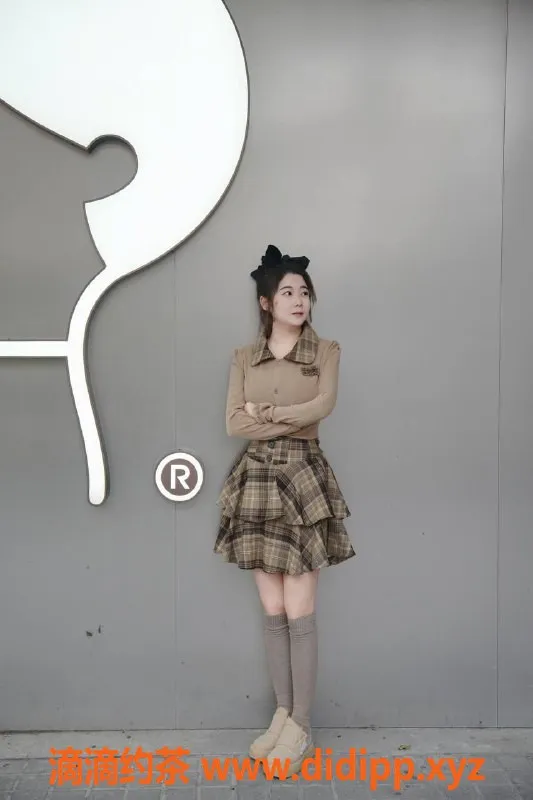 厦门楼凤资源信息,海沧安安老师，164身高D+大奶，400元套餐